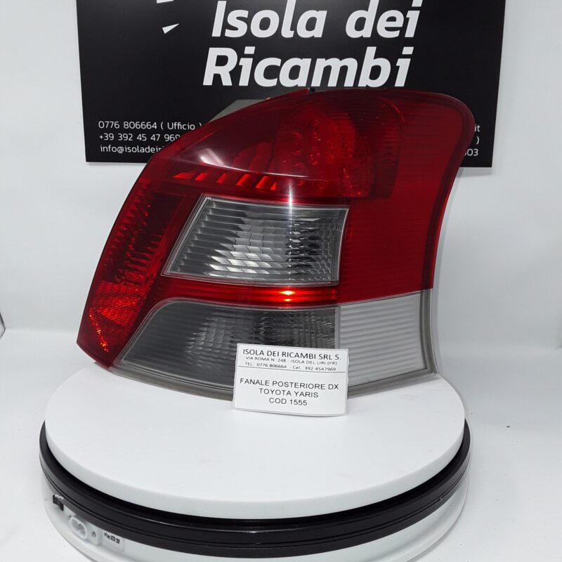 Fanale Usato -  Posteriore Destro Toyota Yaris Anno 2012