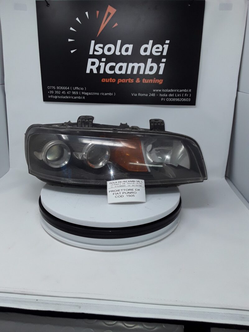 Fanale Usato - Anteriore Destro  Fiat Punto Anno 1999 / 2003