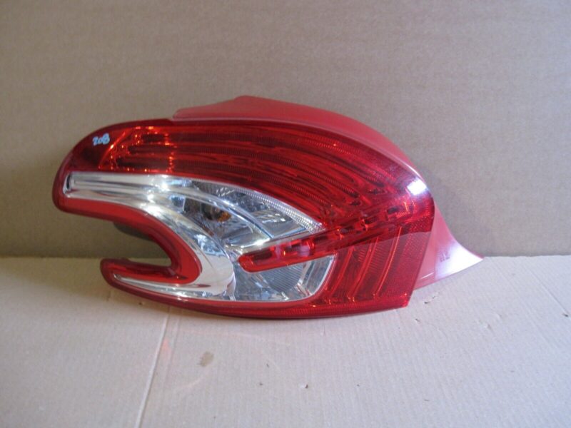 Fanale Usato - Peugeot 208 Sinistro Posteriore Anno 2016/2018