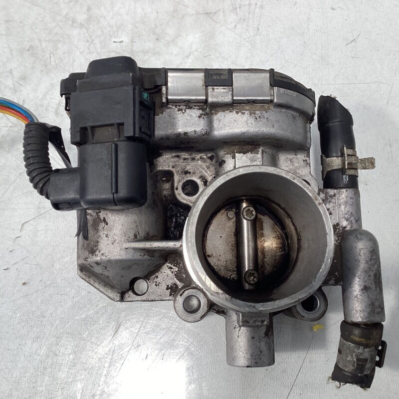 Corpo Farfallato Usato - Opel Corsa D 3P 1 Serie Benzina 1.2